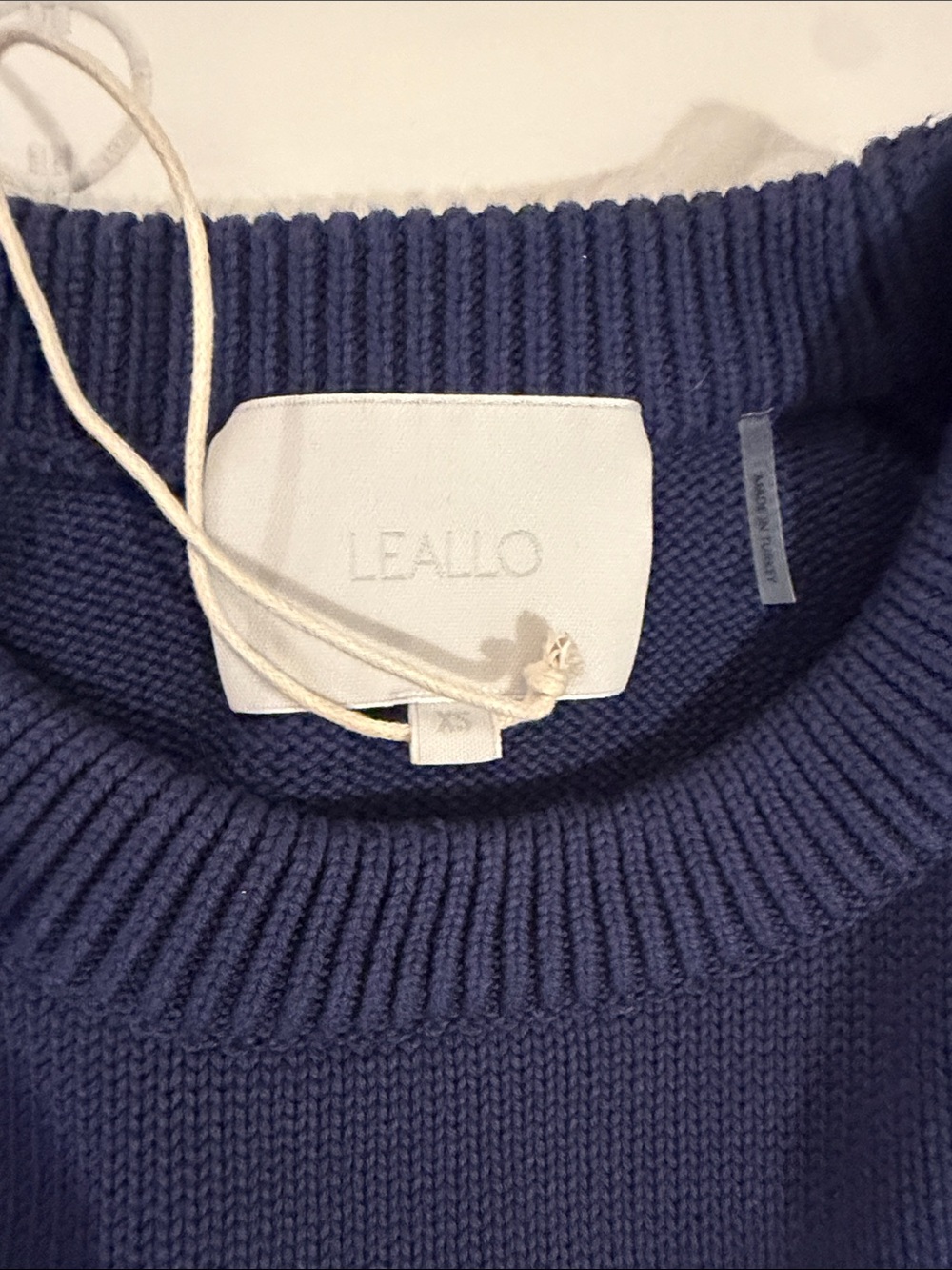 Leallo Women's Navy Knit Crewneck Sweater